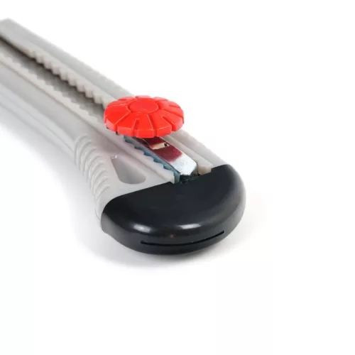 BERGER Fémsínes kés törhető pengével 18mm ZK28-1 csavaros