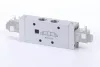 MEH 532 121. 5/3-as elektromos vezérlésű, külső segédlevegős működtetésű szelep, középállásban leszellőztetett - G1/2"