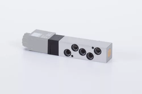 MH 510 704 TT. 5/2-es elektromos vezérlésű alaplapos szelep, monostabil - DN7 - hidegálló