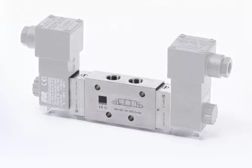 MH 531 701 VES EX DM. 5/3-as elektromos vezérlésű szelep, középállásban zárt - G1/4" - INOX - ATEX