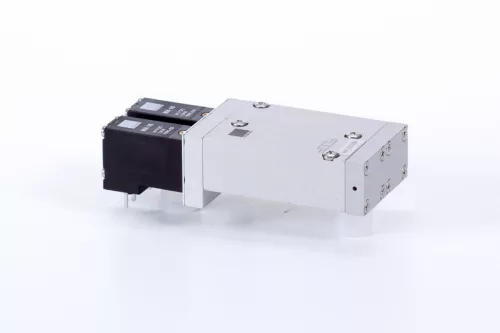 MK 532 504 T - 24 DC. 5/3-as elektromos vezérlésű sziget szelep, középállásban leszellőztetett - DN5 - dupla szelep