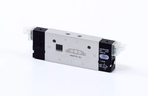 MMD 531 301 - 24 DC. 5/3-as elektromos vezérlésű szelep, középállásban zárt - M5