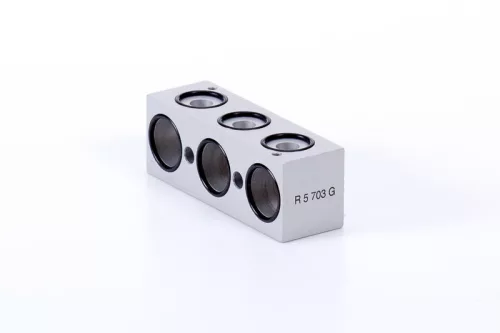 R 5 703 G. Moduláris alaplap - közbenső elem